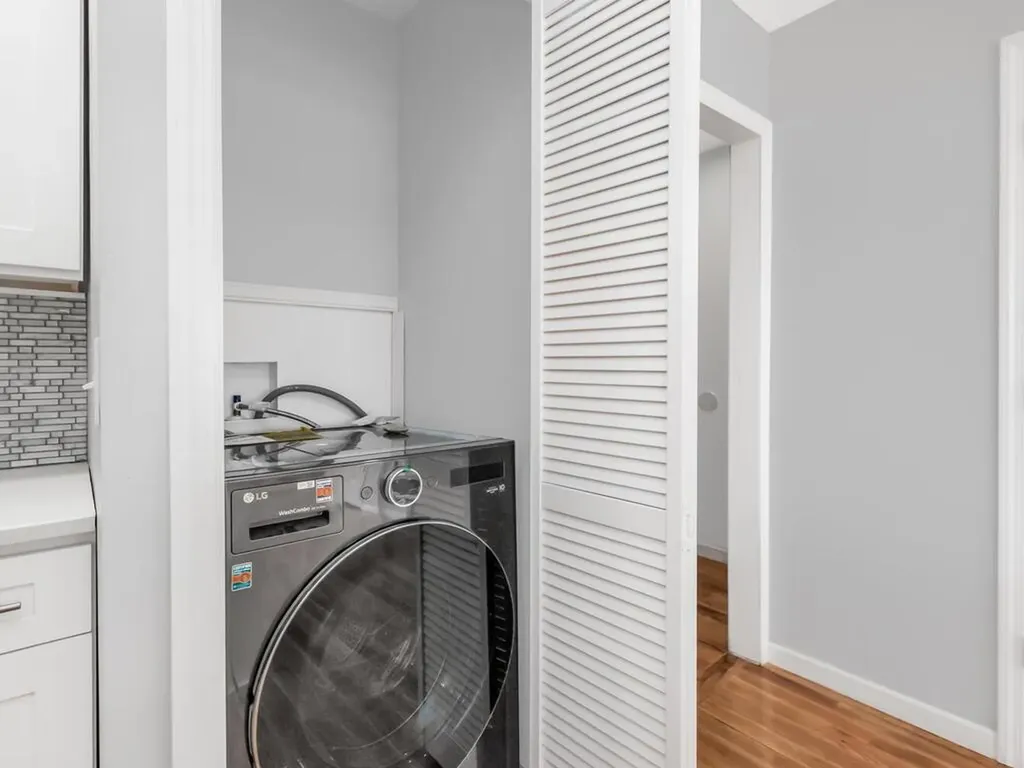 1029 E 230th Street Bronx NY 10466
