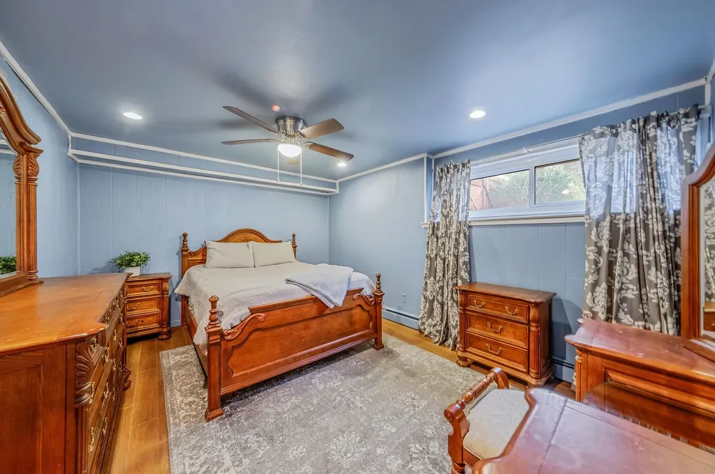 41 Winslow Lane Smithtown NY 11787