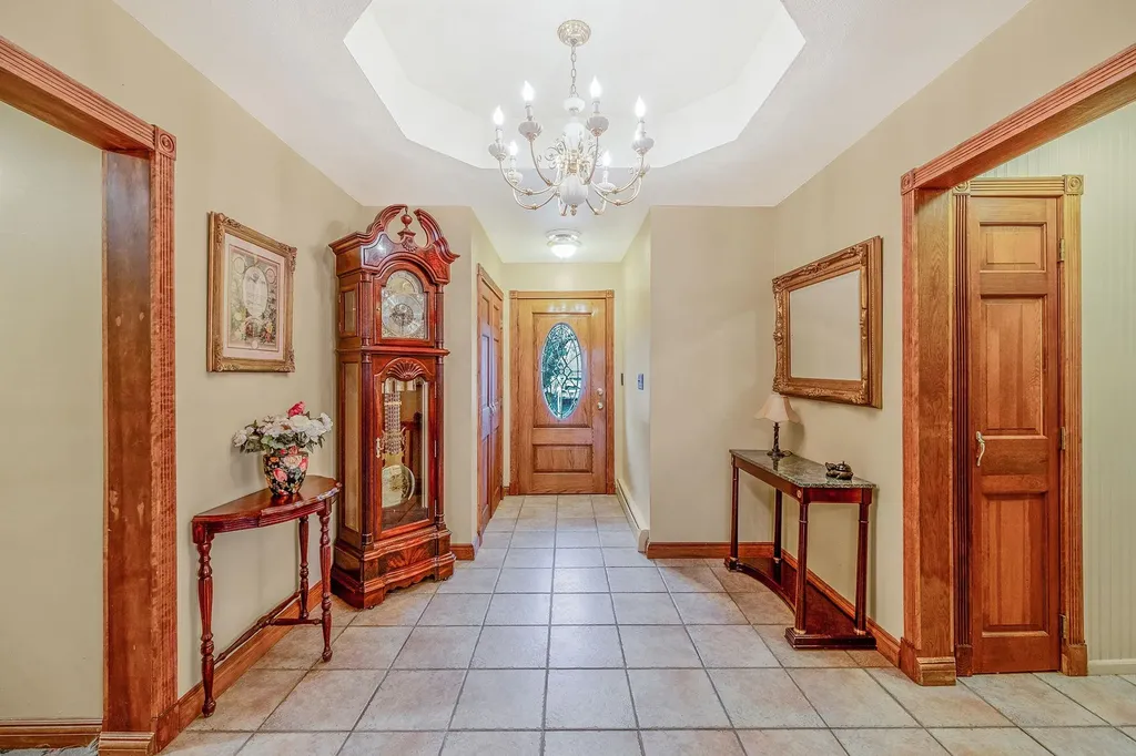 41 Winslow Lane Smithtown NY 11787