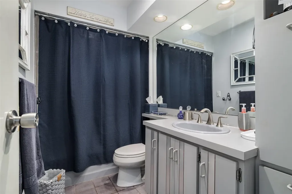 2479 Kerry Lane Bellmore NY 11710