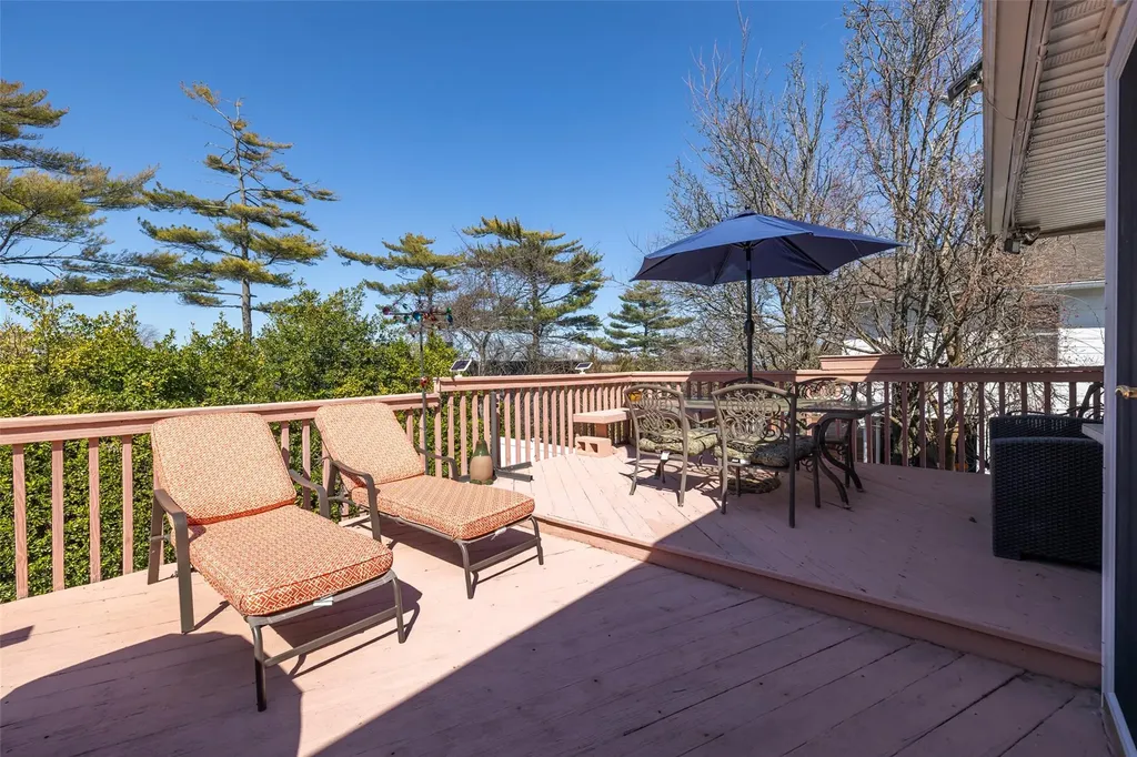 2479 Kerry Lane Bellmore NY 11710