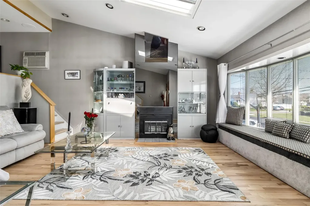 2479 Kerry Lane Bellmore NY 11710