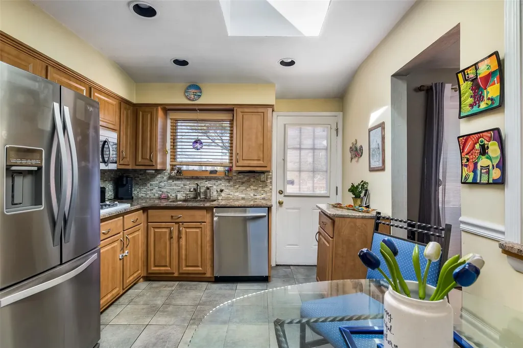 2479 Kerry Lane Bellmore NY 11710