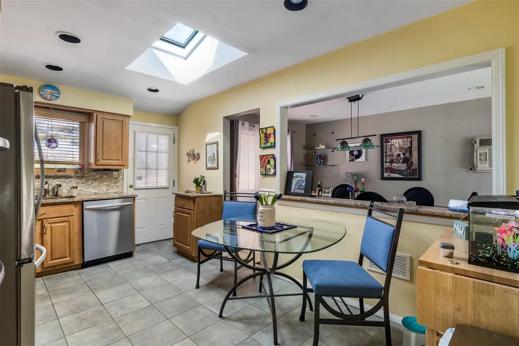 2479 Kerry Lane Bellmore NY 11710