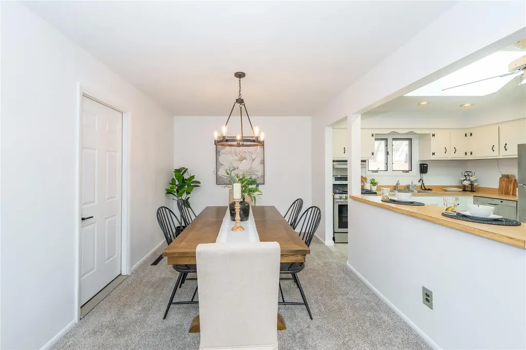 1 Blossom Road Airmont NY 10901