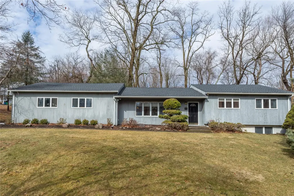 1 Blossom Road Airmont NY 10901