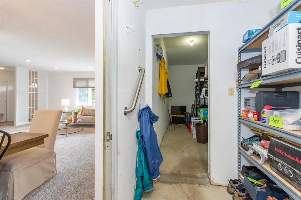 1 Blossom Road Airmont NY 10901