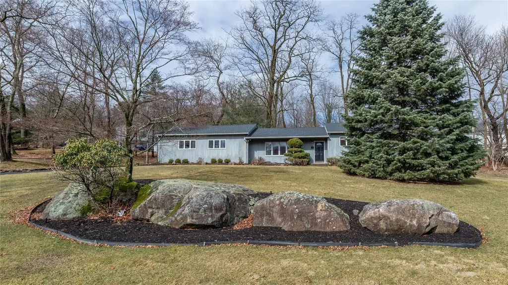 1 Blossom Road Airmont NY 10901