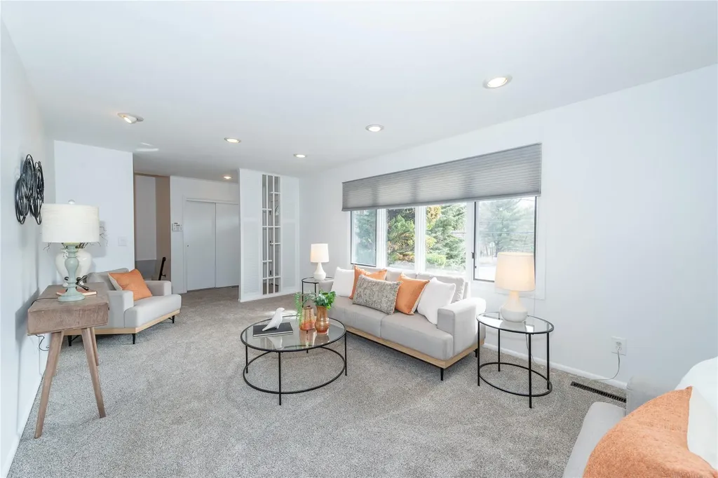1 Blossom Road Airmont NY 10901
