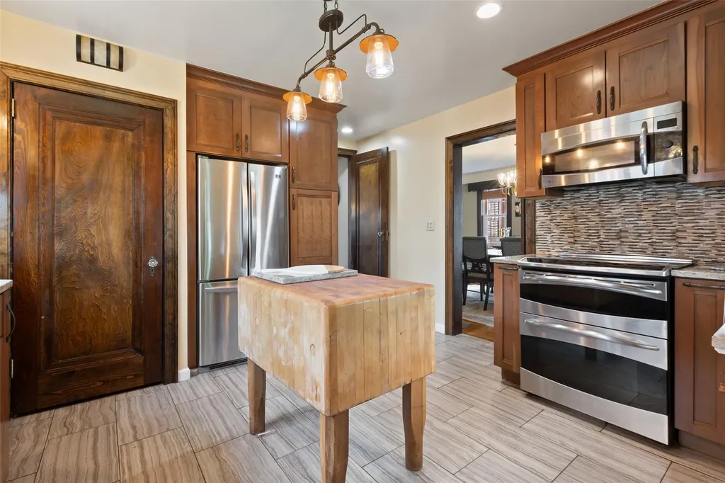55 Durst Place Yonkers NY 10704