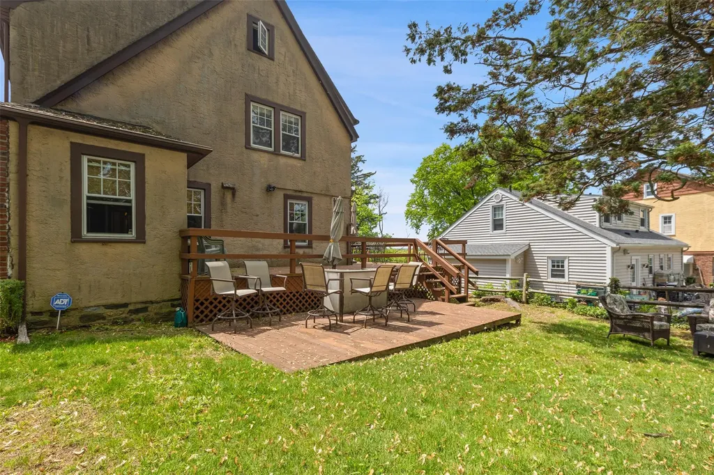 55 Durst Place Yonkers NY 10704