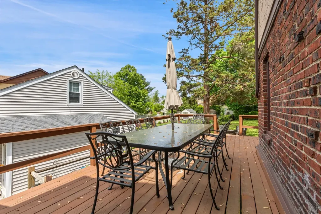 55 Durst Place Yonkers NY 10704