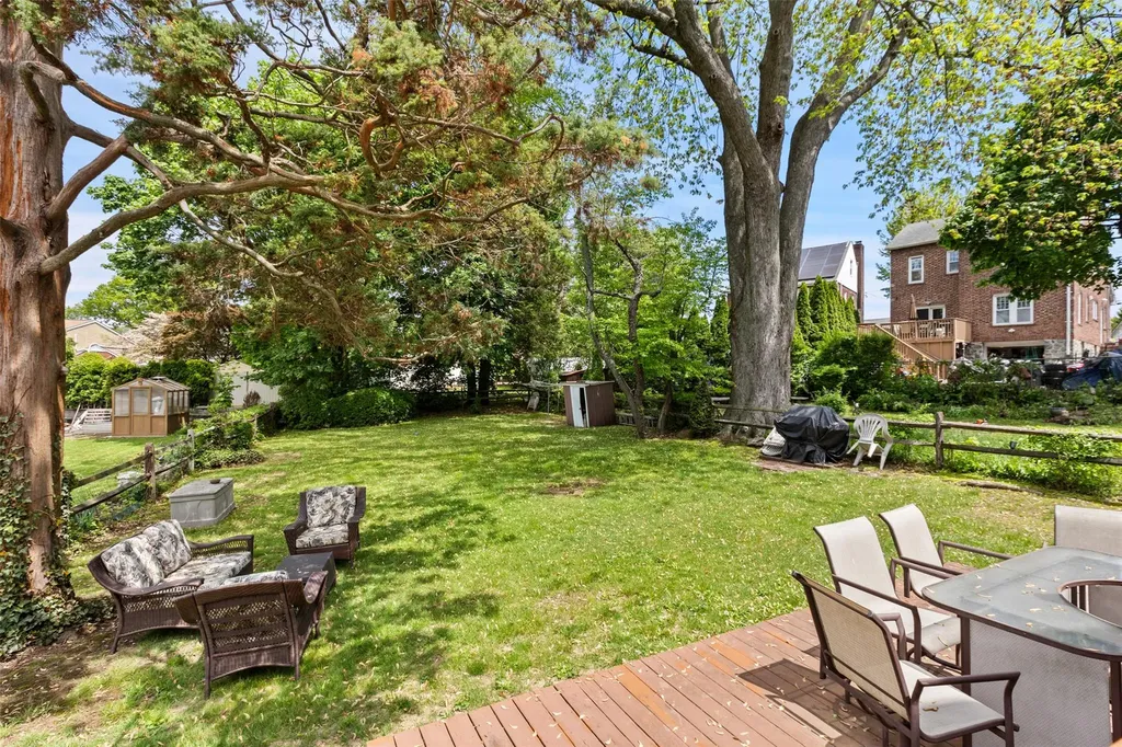 55 Durst Place Yonkers NY 10704