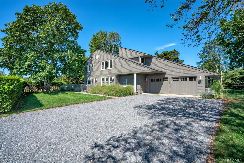 1075 Narrow River Road Orient NY 11957