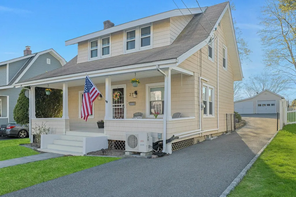 21 Calam Avenue Ossining NY 10562