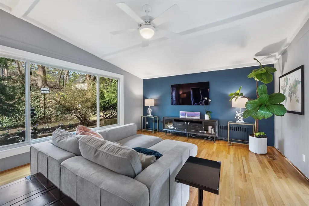 160 Douglas Place Mount Vernon NY 10552