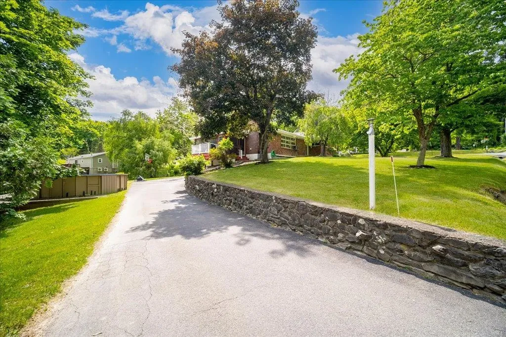 105 Milton Turnpike Milton NY 12547
