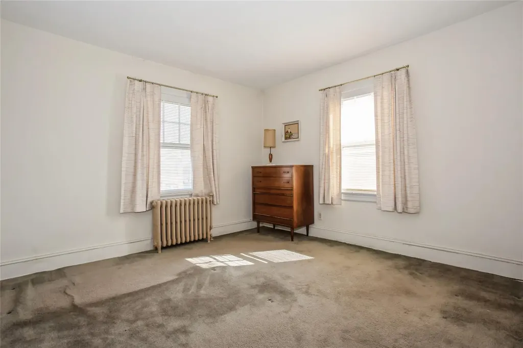 628 6th Avenue New Hyde Park NY 11040