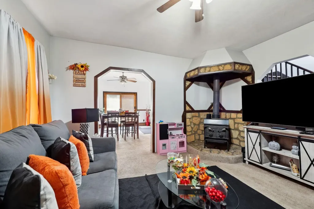 6 Fox Terrace Poughkeepsie NY 12603