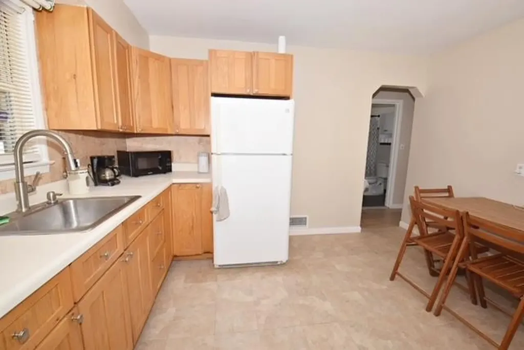 32 Jacob Street Elmont NY 11003