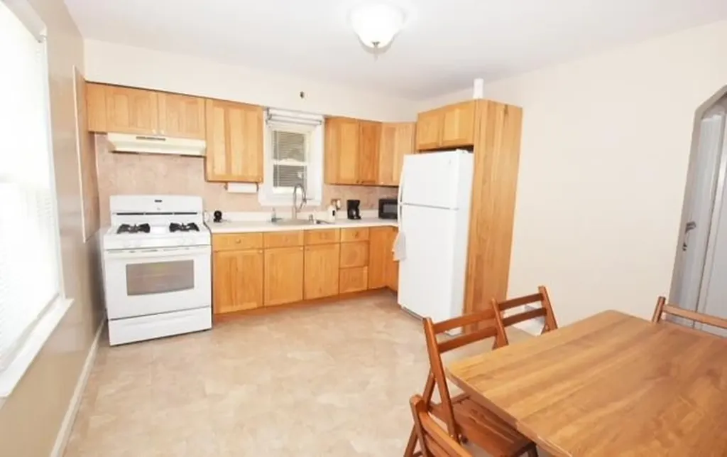 32 Jacob Street Elmont NY 11003