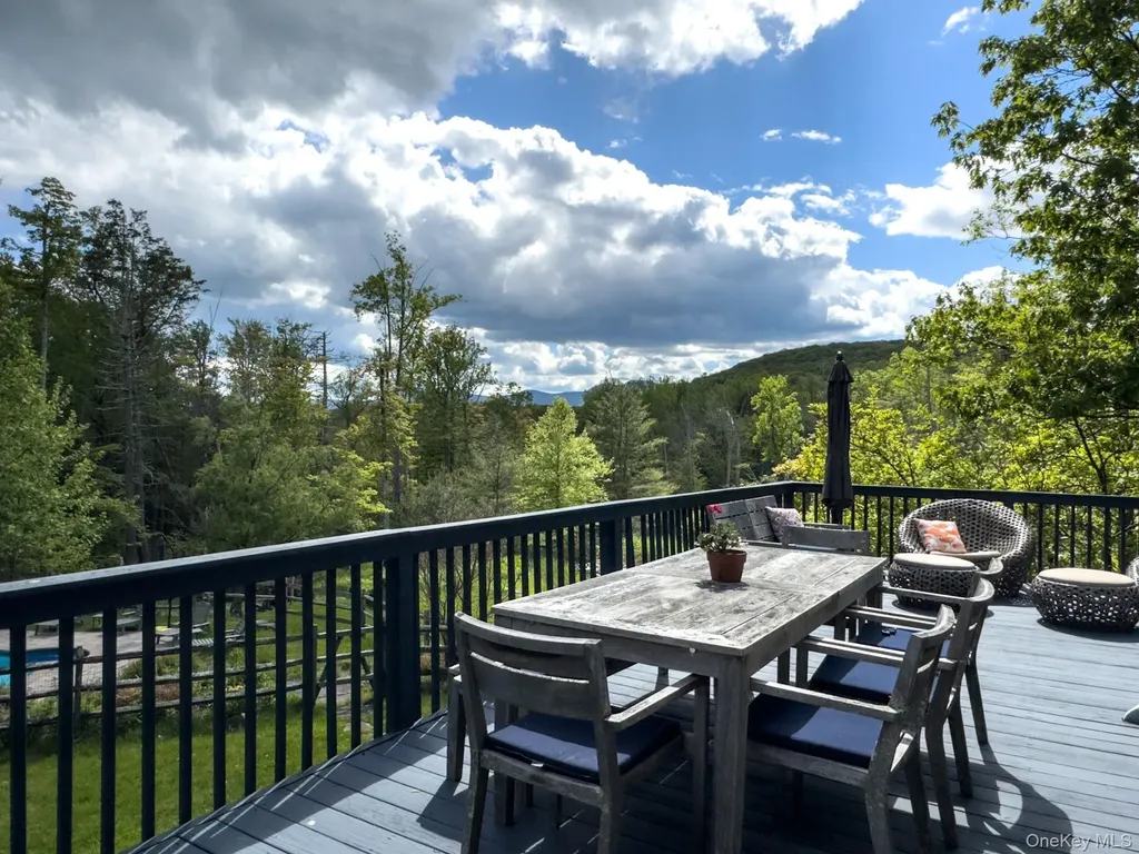 94 The Middle Way Mount Tremper NY 12457