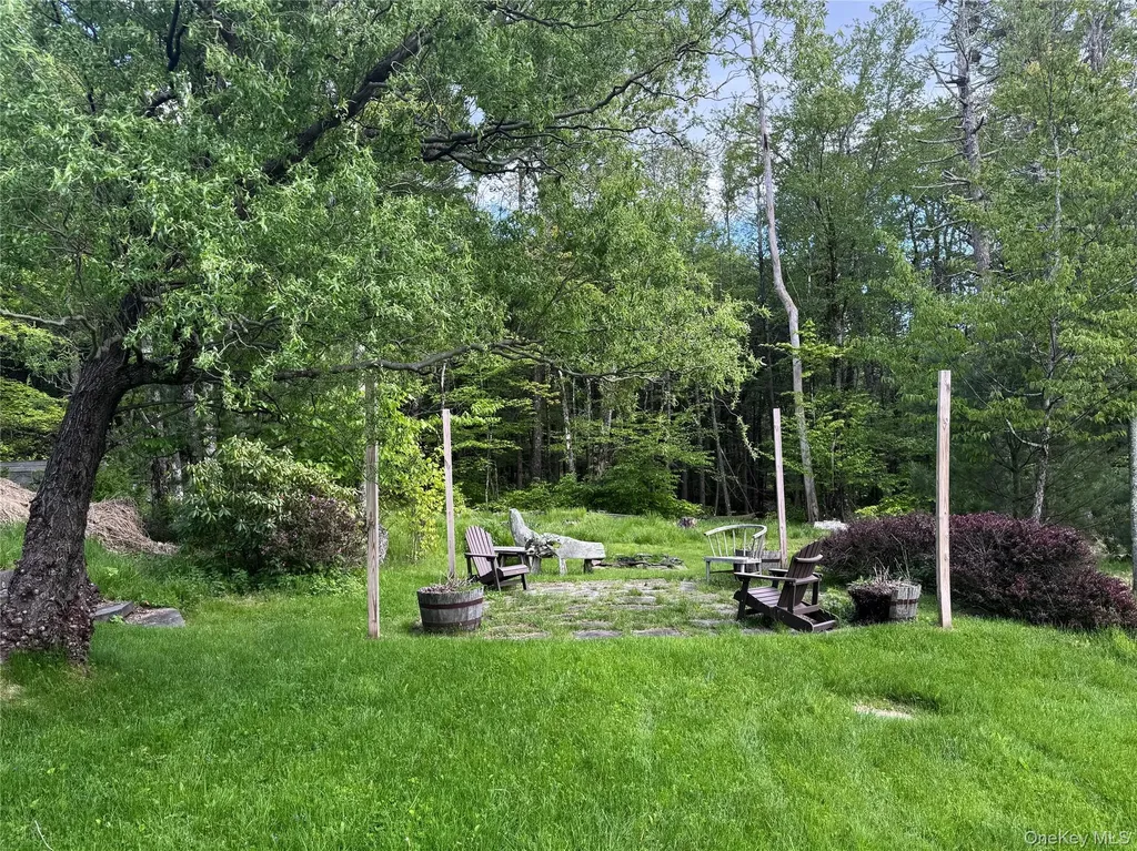 94 The Middle Way Mount Tremper NY 12457