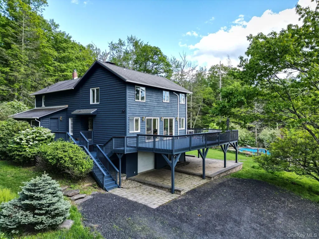 94 The Middle Way Mount Tremper NY 12457