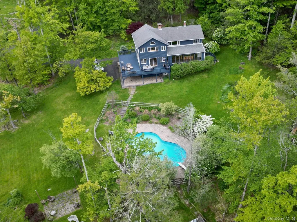 94 The Middle Way Mount Tremper NY 12457