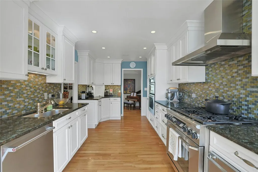 42 Cross Ridge Road Chappaqua NY 10514