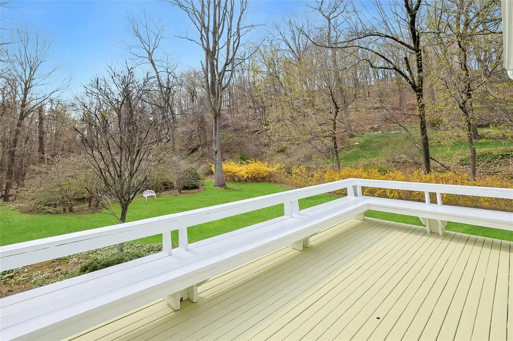 42 Cross Ridge Road Chappaqua NY 10514