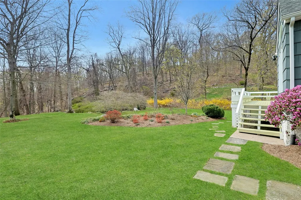 42 Cross Ridge Road Chappaqua NY 10514