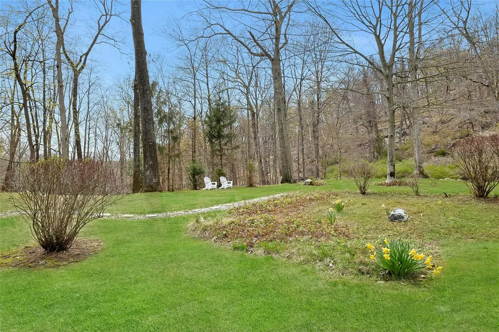 42 Cross Ridge Road Chappaqua NY 10514