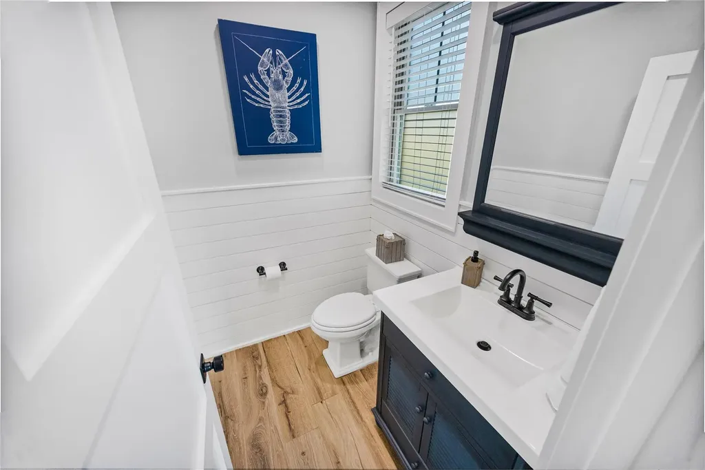 10 Humphrey Lane Blue Point NY 11715