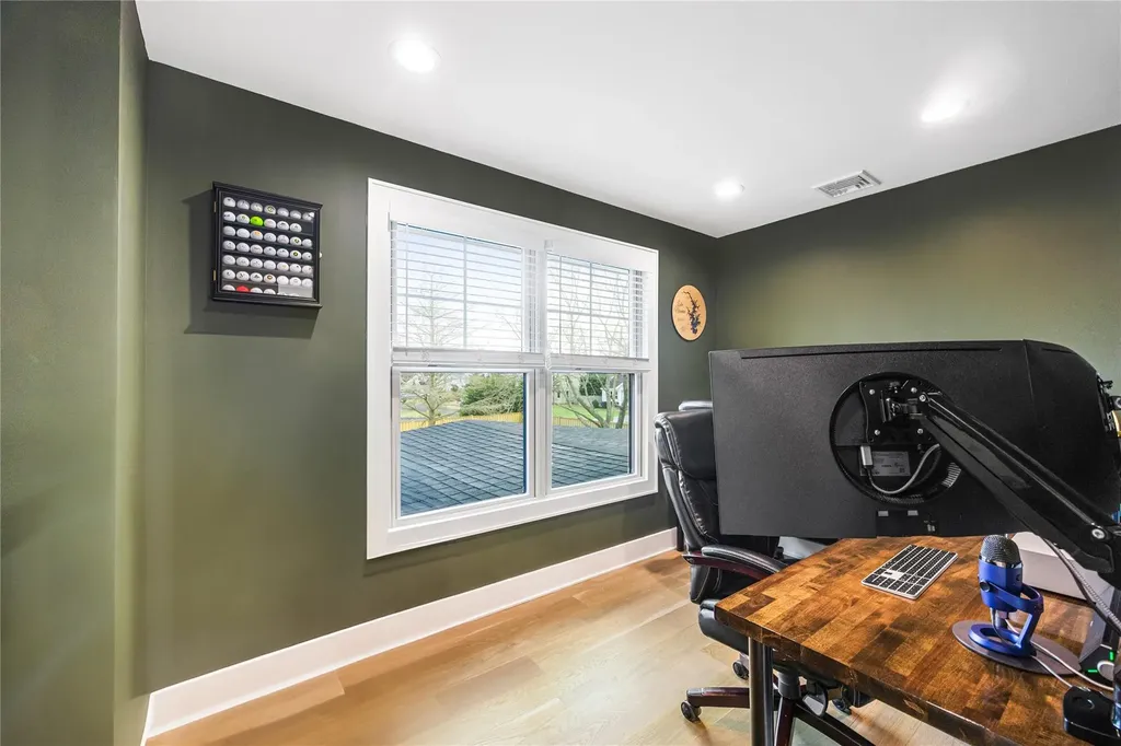 10 Humphrey Lane Blue Point NY 11715