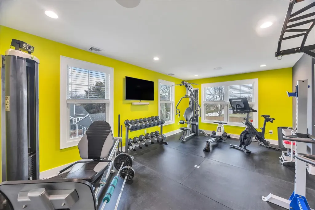 10 Humphrey Lane Blue Point NY 11715