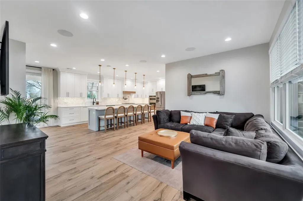 10 Humphrey Lane Blue Point NY 11715