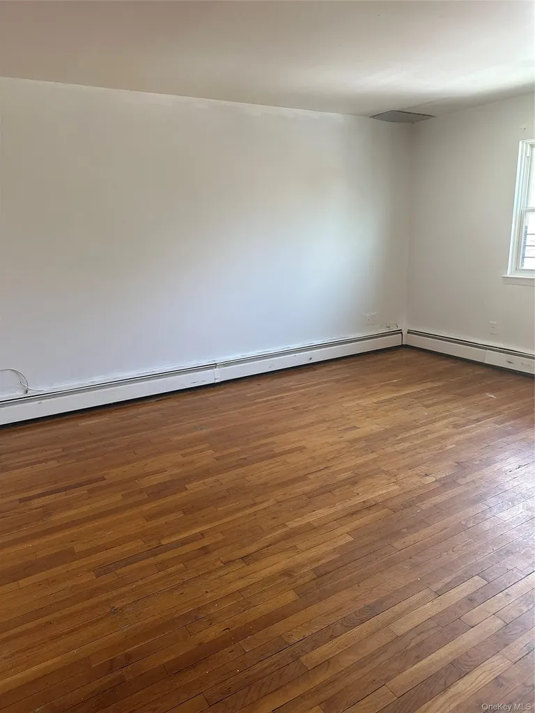 433 Howe Avenue Bronx NY 10473