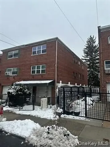 433 Howe Avenue Bronx NY 10473