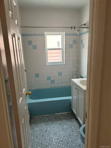 433 Howe Avenue Bronx NY 10473