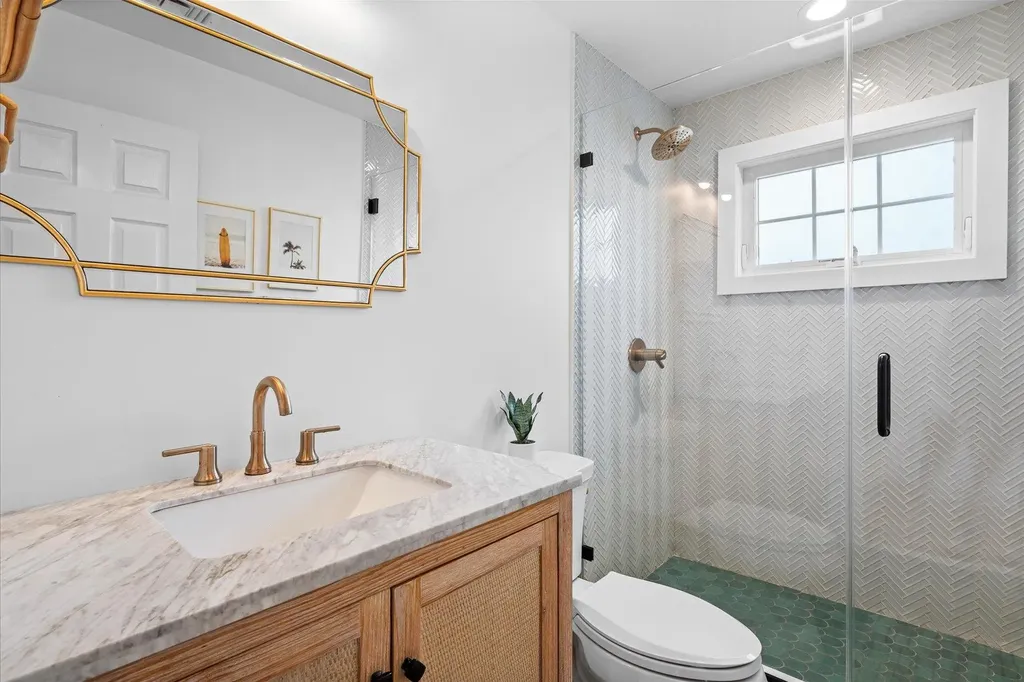 29 Swallow Lane Levittown NY 11756