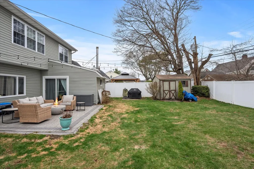 29 Swallow Lane Levittown NY 11756
