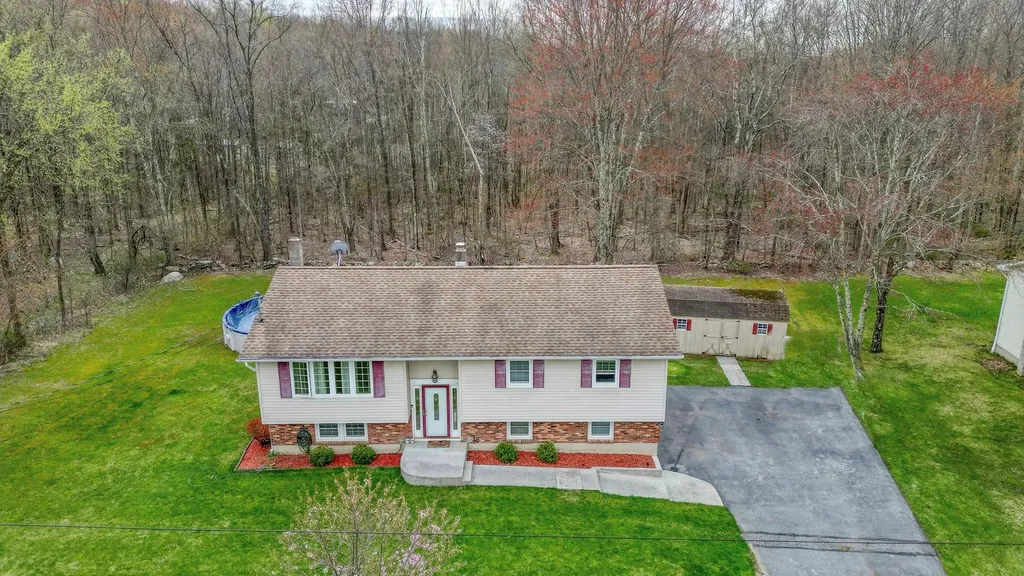 34 Roger Avenue Middletown NY 10940