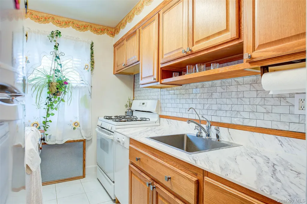 196-57 69th Avenue Fresh Meadows NY 11365