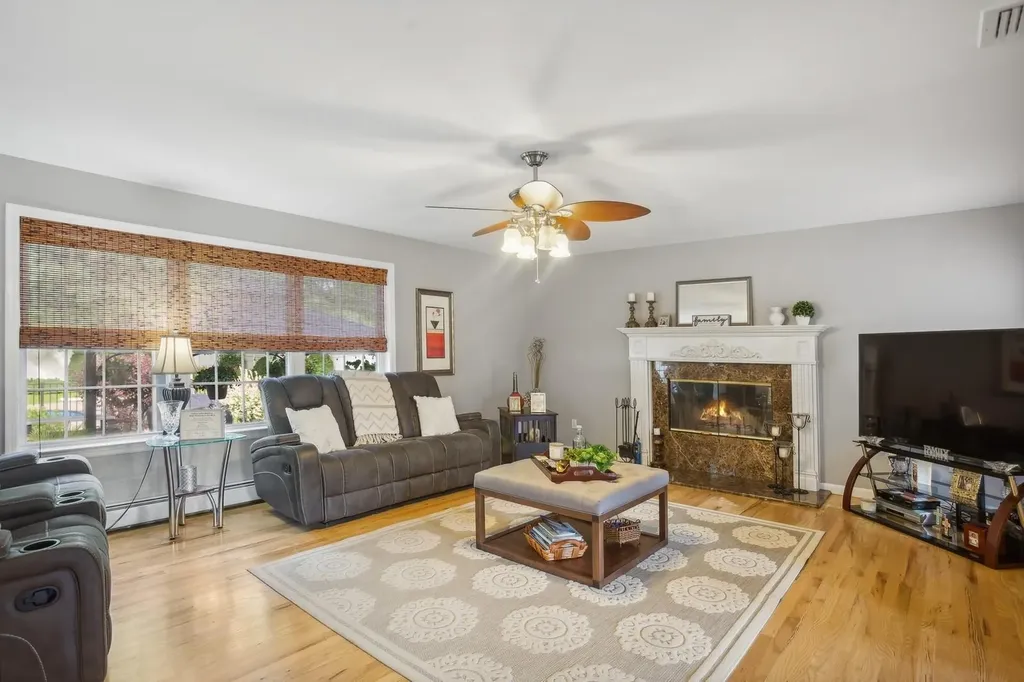 55 Jackson Avenue Sound Beach NY 11789