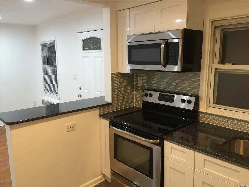 33 Sherman Avenue Bethpage NY 11714
