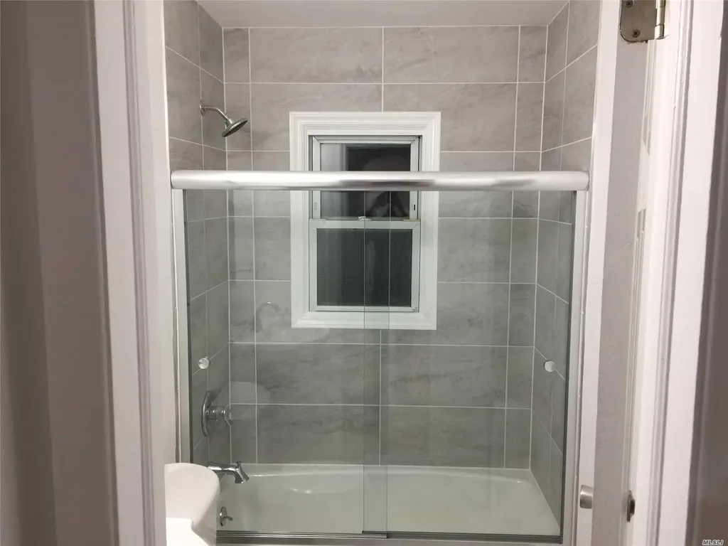 33 Sherman Avenue Bethpage NY 11714