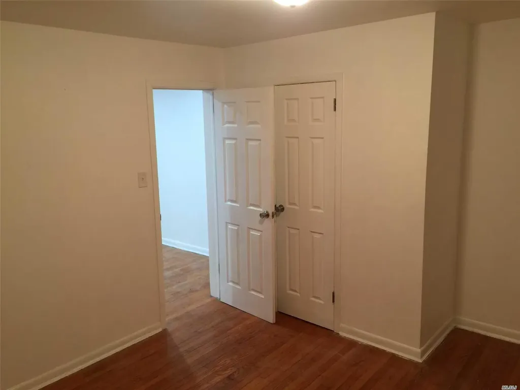 33 Sherman Avenue Bethpage NY 11714
