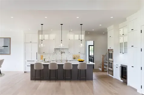 97 Club Drive N Baiting Hollow NY 11933