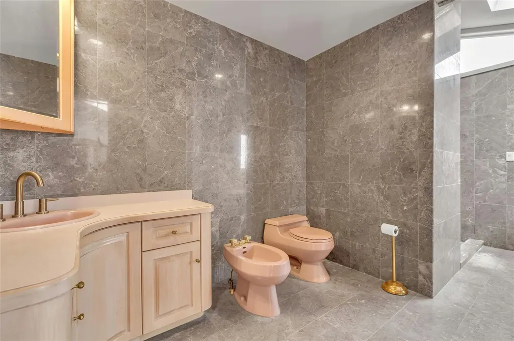 2789 Rita Court Bellmore NY 11710